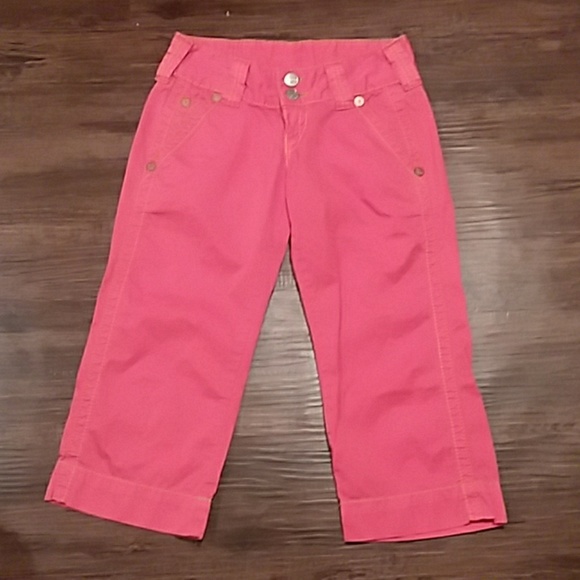 True Religion Sammy Big T Capris - Picture 3 of 8